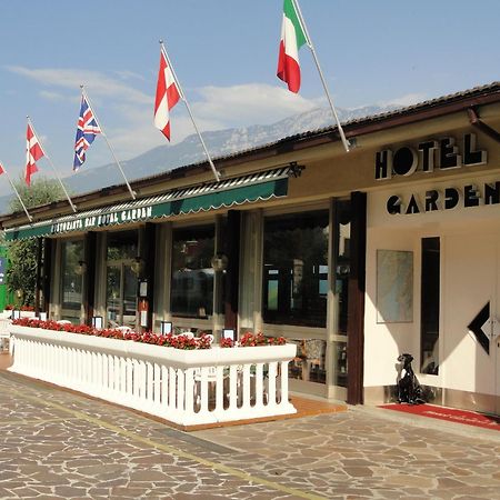 Hotel Garden Limone sul Garda Ngoại thất bức ảnh