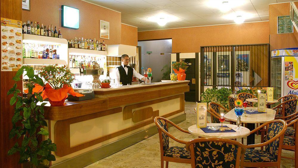 Hotel Garden Limone sul Garda Ngoại thất bức ảnh