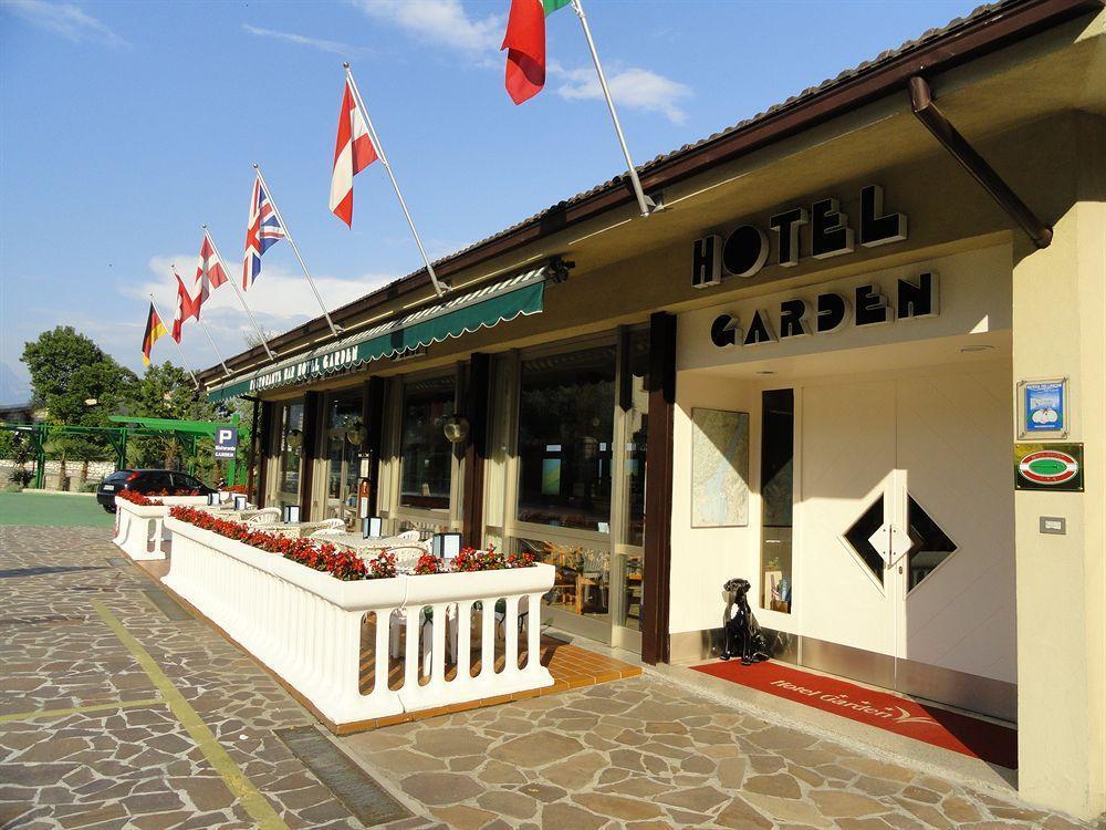 Hotel Garden Limone sul Garda Ngoại thất bức ảnh