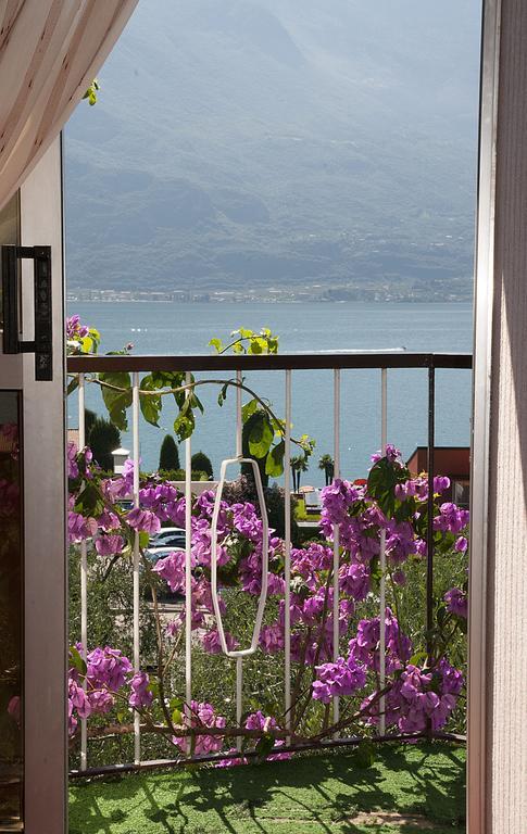 Hotel Garden Limone sul Garda Ngoại thất bức ảnh