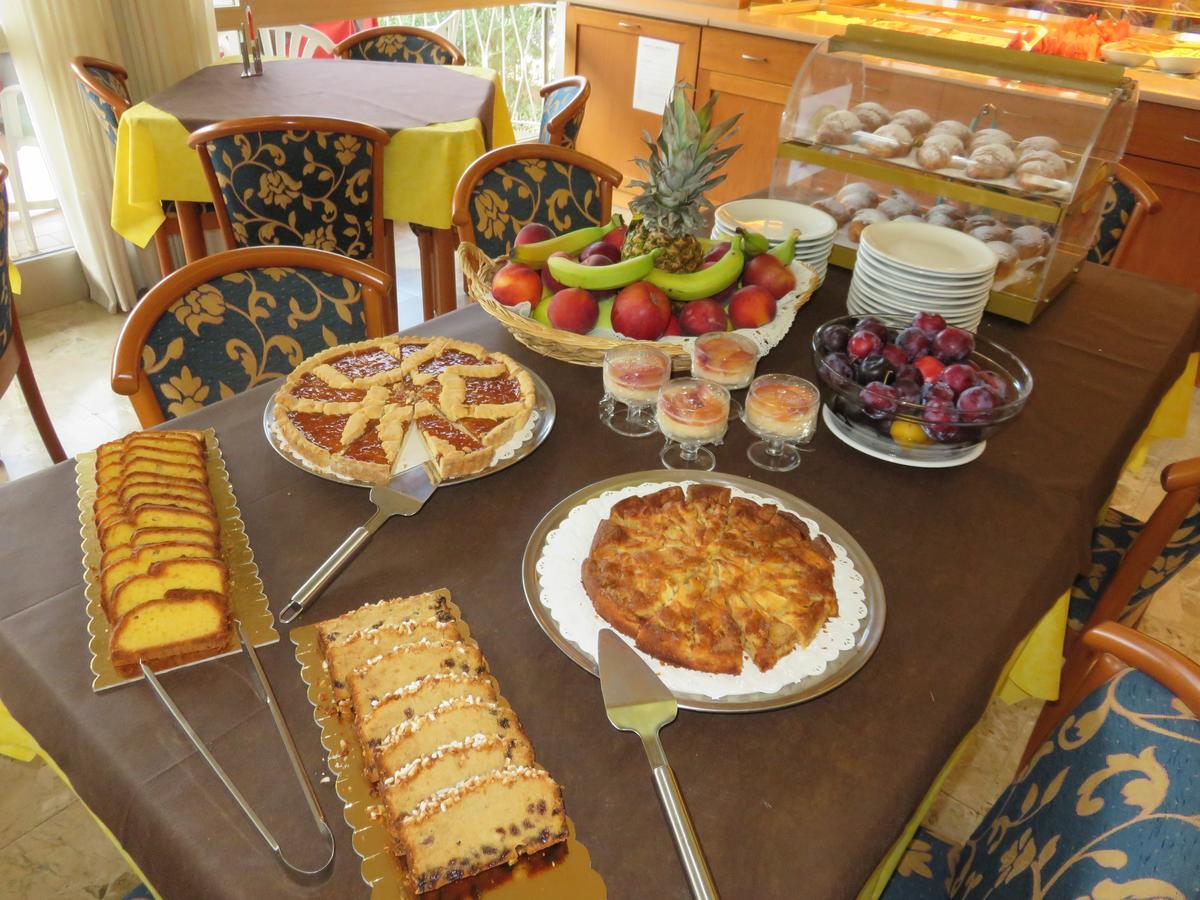 Hotel Garden Limone sul Garda Ngoại thất bức ảnh